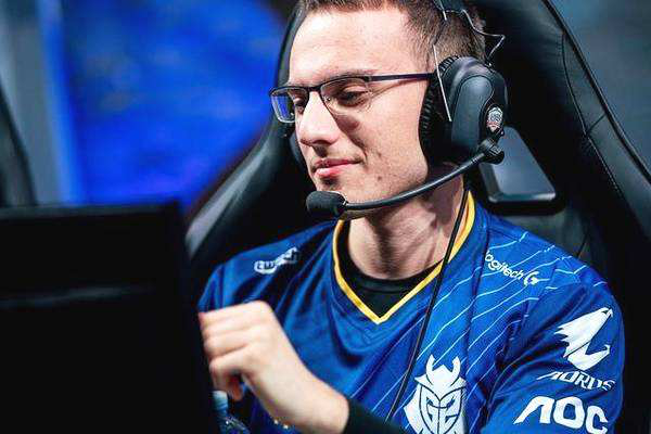 C9鏖战FNC，Jankos线上压制力十足强强对话八强赛，成为赛场最大亮点