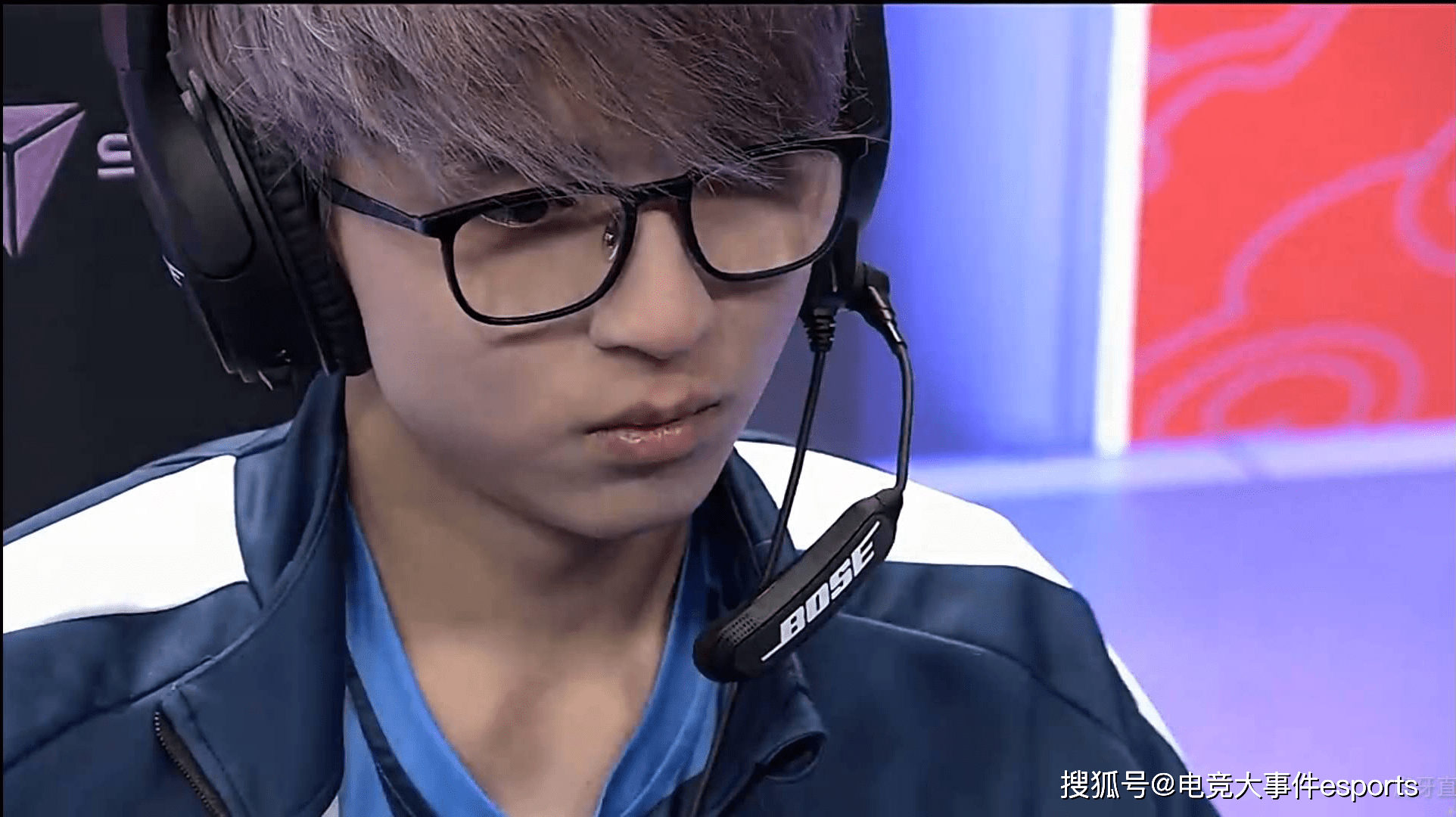 C9横扫CLG，Hanssama团战一打五宿命之战小组赛，留下经典瞬间的简单介绍