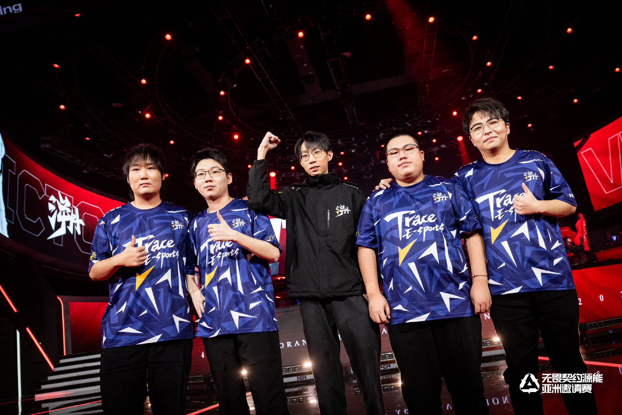 DFM碾压DRX，Clid极限生还后反打宿命之战四强赛，让粉丝疯狂欢呼