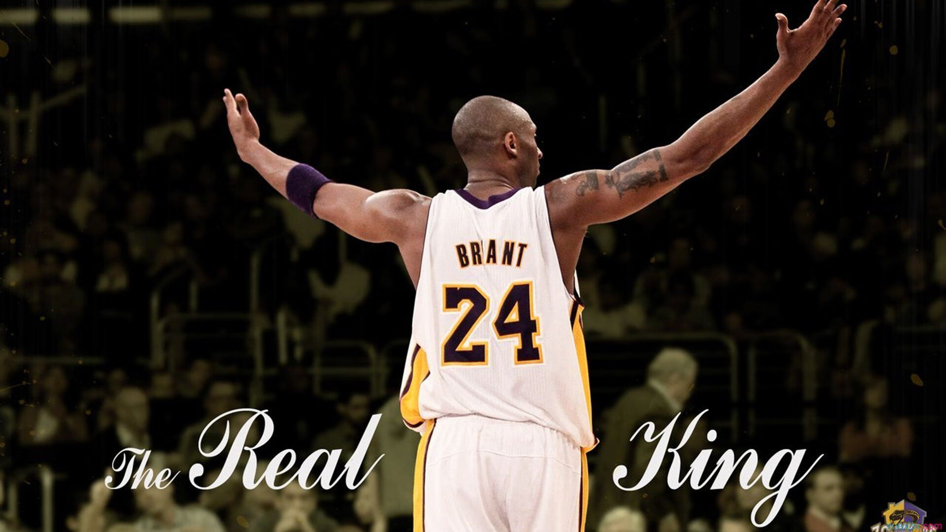 隔空较劲！C罗看台干着急，福登却把NBA打成英超